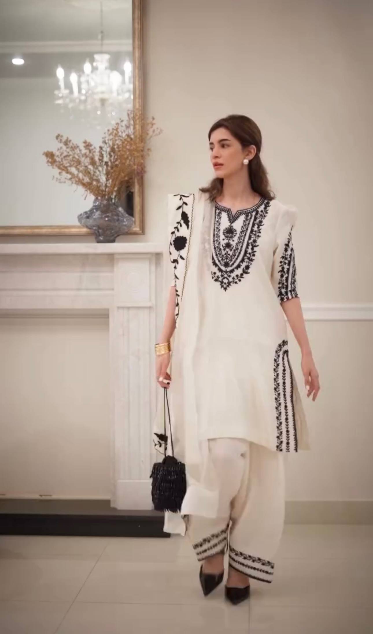 Pehnava Style Pure Natural Crepe With Fancy Sleeves Kurta Farshi Palazzo & Dupatta - Image 2