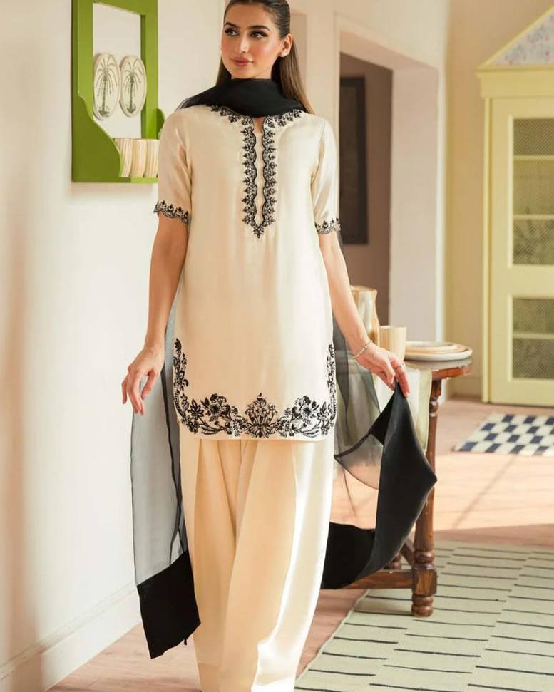 Pehnava Style Pure Natural Crepe With Beads Hand Work Embroidery Kurtie Farshi Palazzo & Duppatta