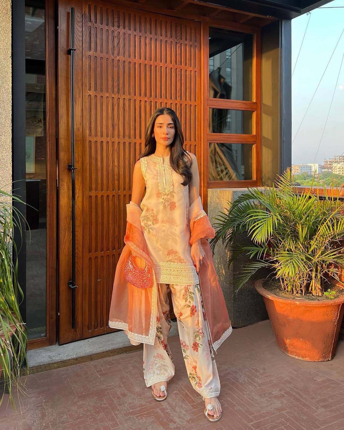 Pehnava Style Pure Sifon Georgette With Digital Print Heavy Embroidery Kurtie Farshi Palazzo & Dupatta - Image 4