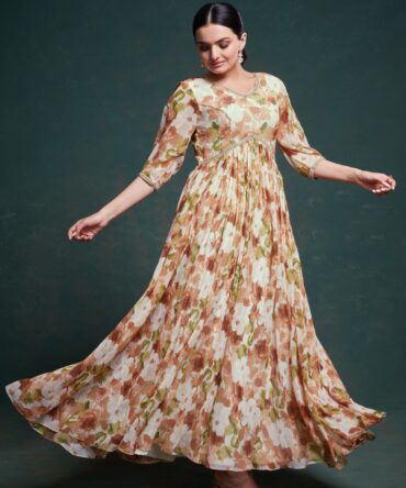 Pehnava Style Grey Chiffon Gown