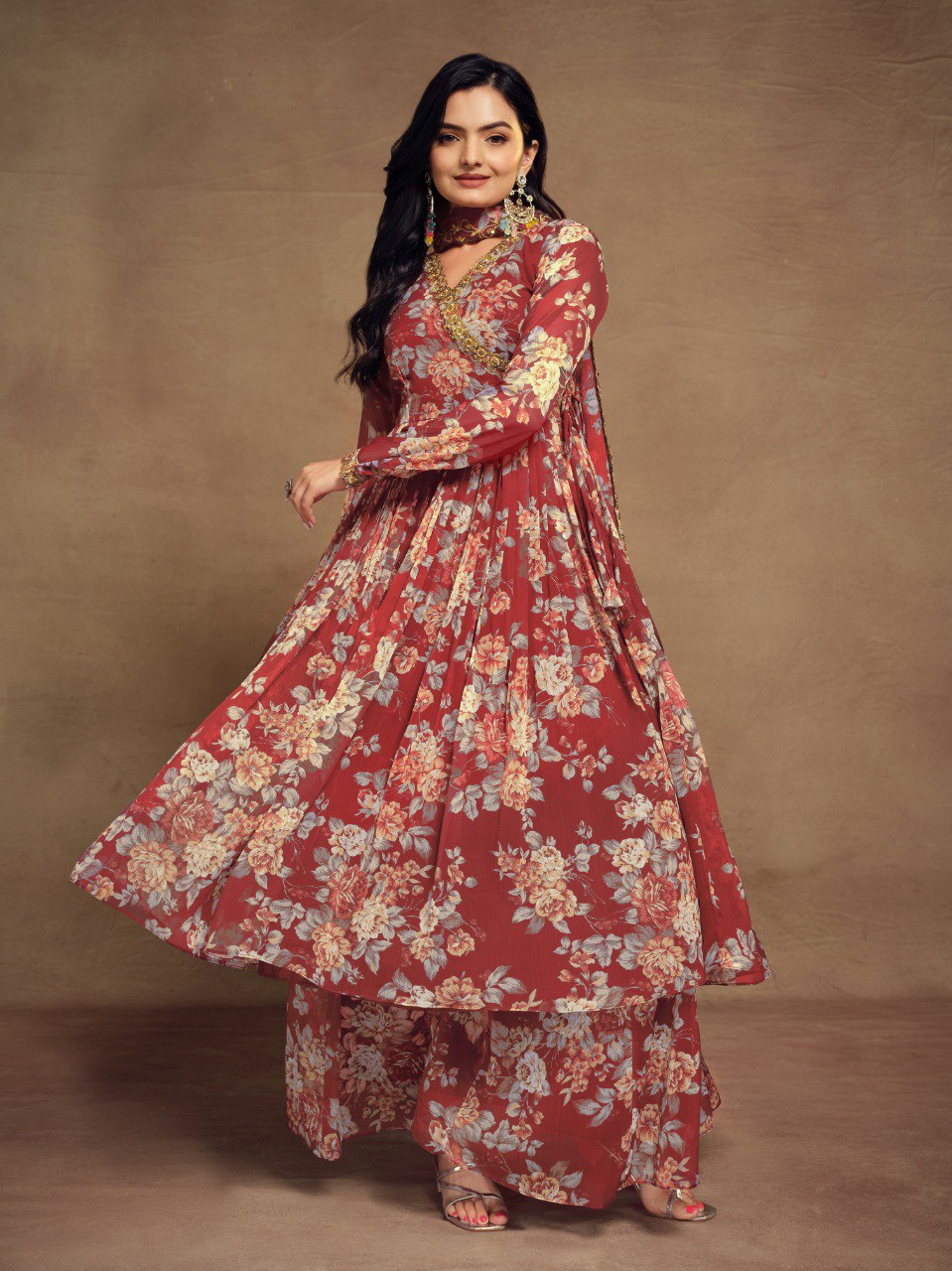 Pehnava Style Printed Zari Embrodered Chiffon Gown