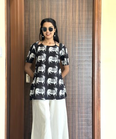 VANYA HALTER NECK KURTI