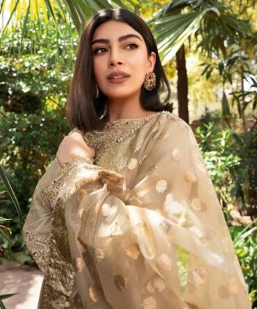 Creamy Color HEAVY GEORGETTE TOP WITH BEAUTIFUL FULLY EMBROIDERED & HEAVY GEORGETTE PLAZZO