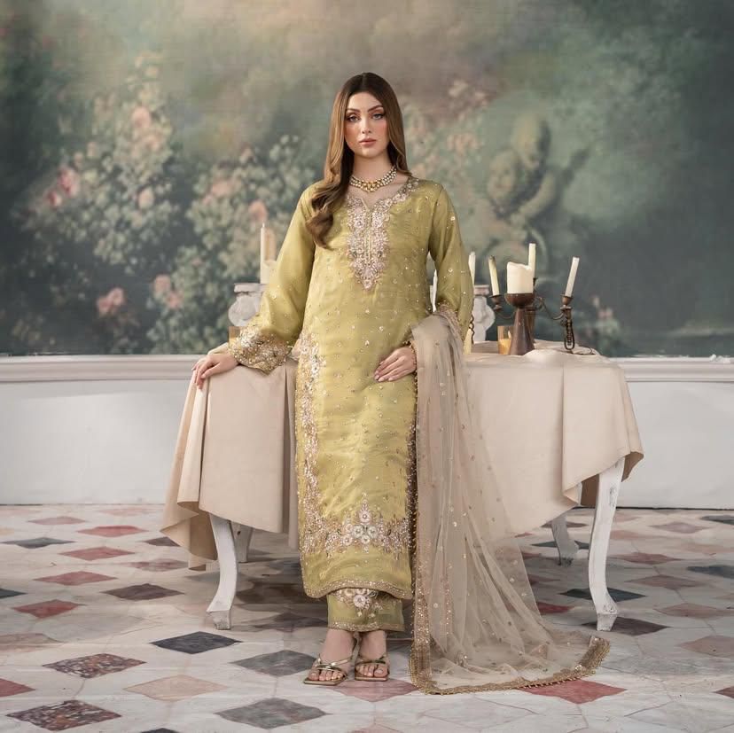 ENHANCE THE BEAUTY OF YOUR WARDROBE WITH THIS NEWLY LAUNCHED KURTI PLAZZO SET - Image 11