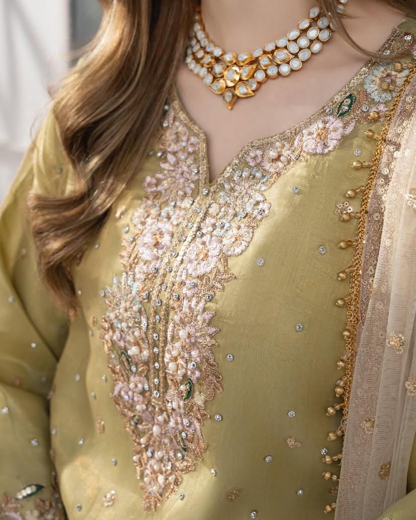 ENHANCE THE BEAUTY OF YOUR WARDROBE WITH THIS NEWLY LAUNCHED KURTI PLAZZO SET - Image 12