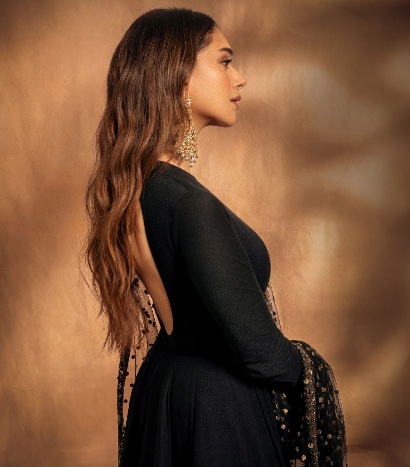 PRESENTING NEW #SABYA-SACHI INSPIRED SEQUINS & ZARI EMBROIDERY WORK ANARKALI GOWN WITH PANT AND ELEGANT DUPATTA SET - Image 5