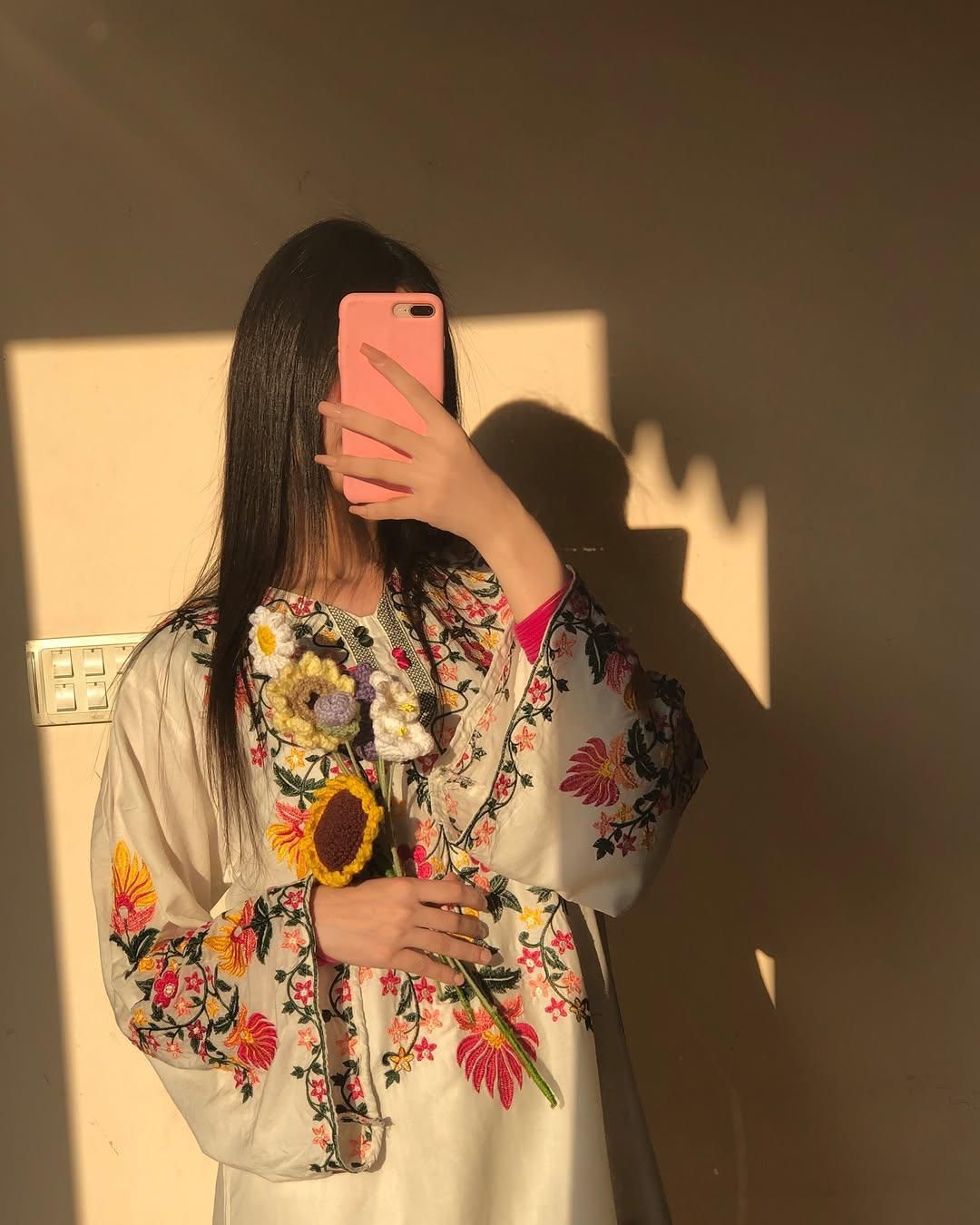 Pehnava Style Roman Silk Cotton Emroidery Work Kurta Pent - Image 5