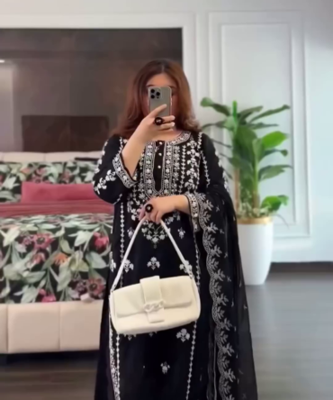 PAKISTANI DESIGNE SEQUENCE EMBROIDERED WORK TOP AND PANT WITH DUPATTA SET